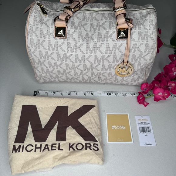 MICHAEL Michael Kors Handbags - ❤️🌟Michael Kors Shoulder Bag♥️🌟